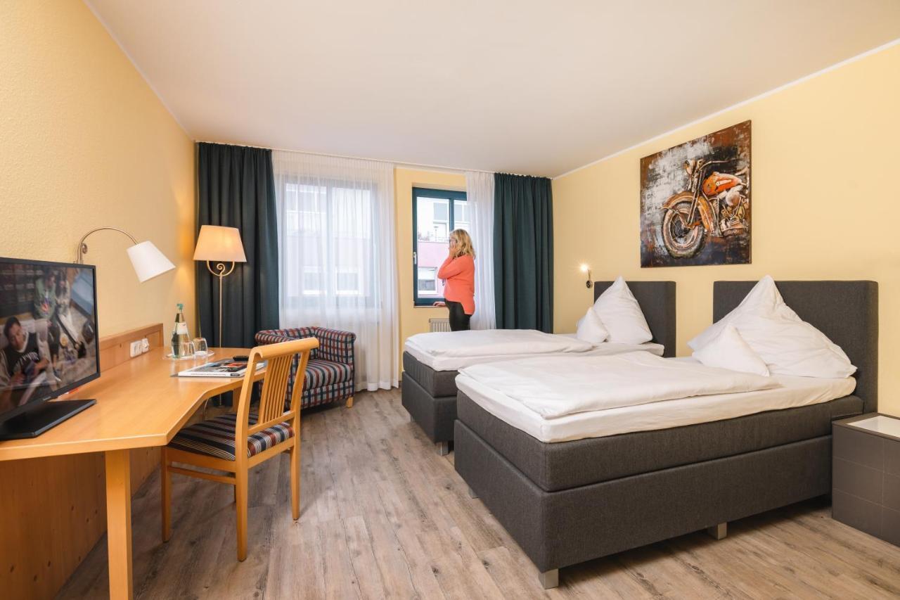 Hotel am Park Huckelhoven Bagian luar foto